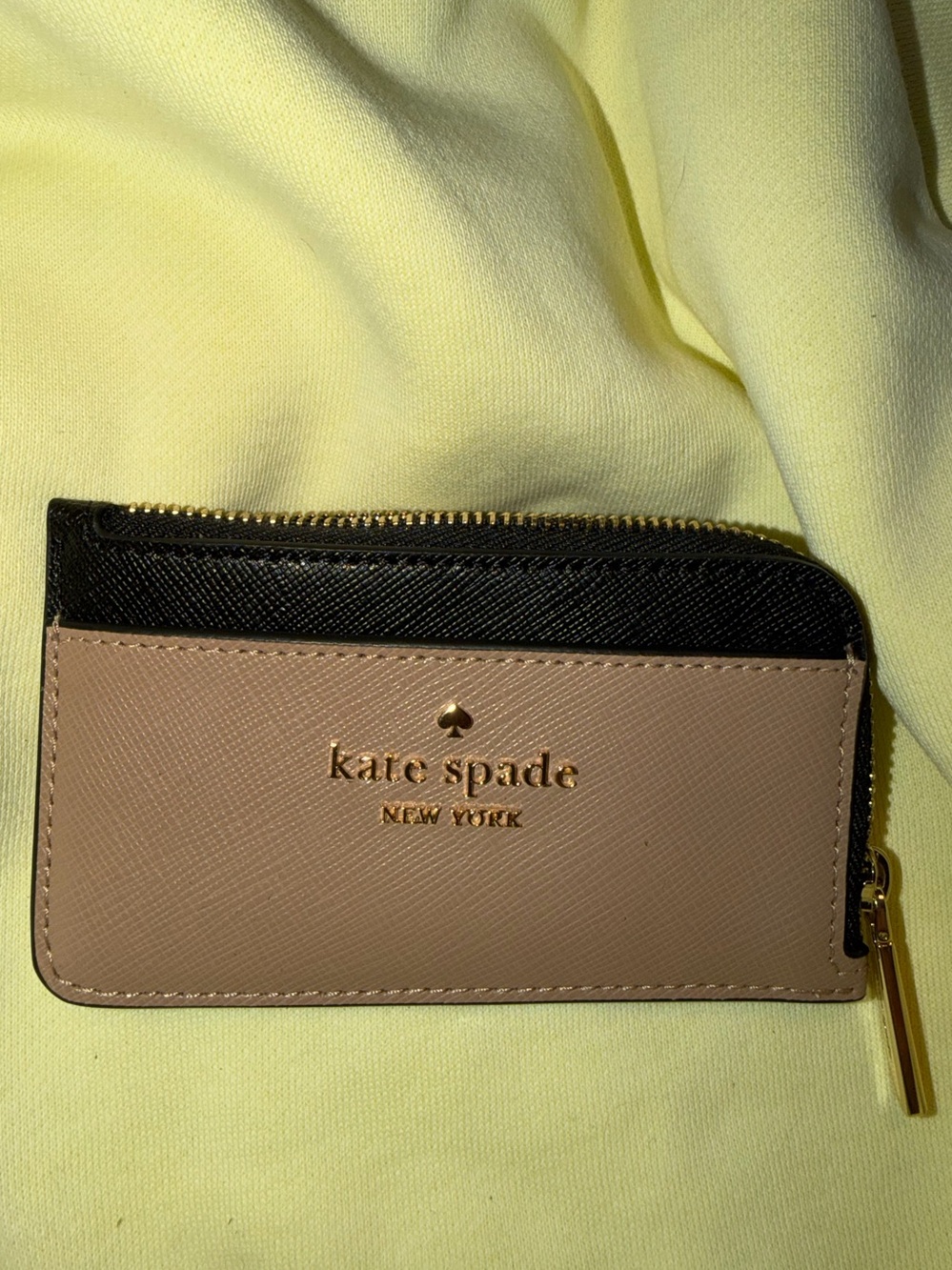 kate spade Black & Taupe Zip Card Case nwt